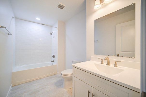 Bathroom, Interior, Recessed Lighting