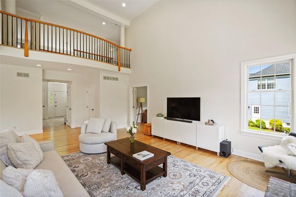 Interior, Living room, Recessed Lighting, Wood Texture Flooring