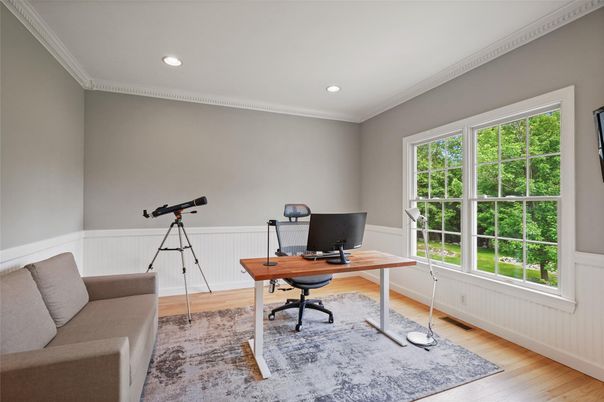 Home Office, Interior, Recessed Lighting, Wood Texture Flooring