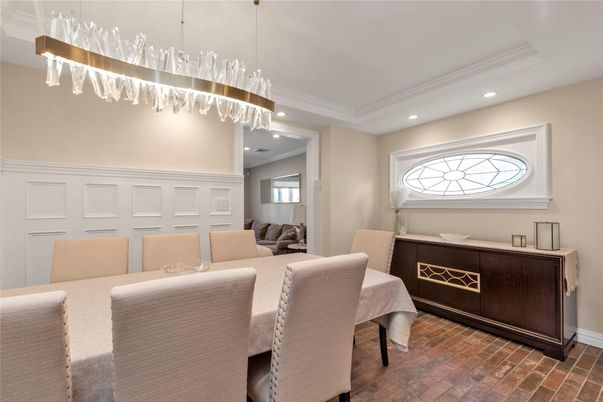 Dining room, Interior, Pendant Lights, Recessed Lighting