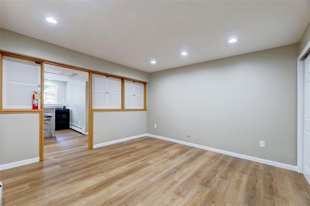 Empty room, Interior, Recessed Lighting, Wood Texture Flooring