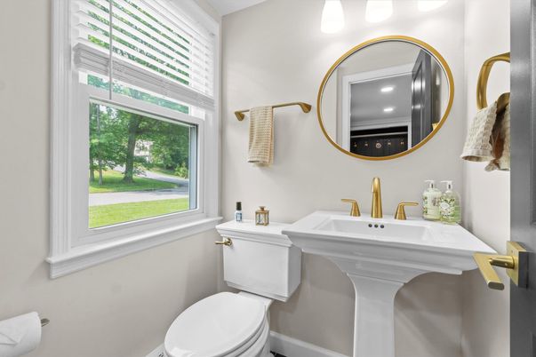 Bathroom, Interior, Recessed Lighting