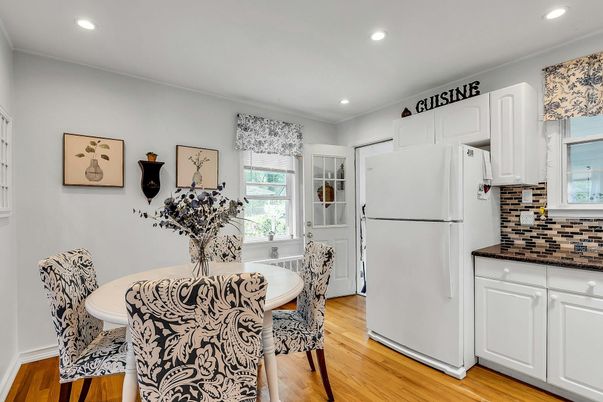 Dining room, Interior, Kitchen, Recessed Lighting, Wood Texture Flooring