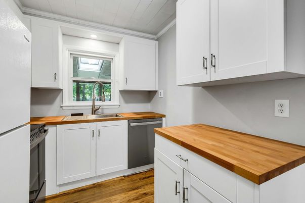 Interior, Kitchen, Recessed Lighting, Wood Texture Flooring