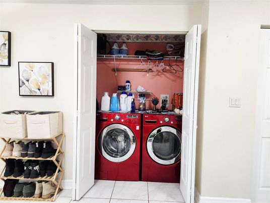 Interior, Utility Closets, Washer