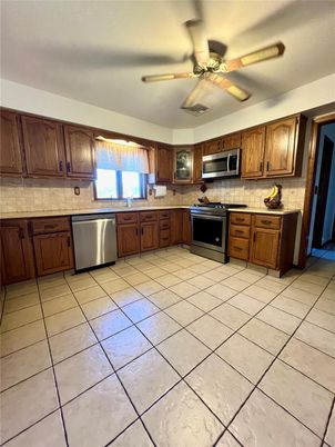 Interior, Kitchen, Stainless Steel Appliances