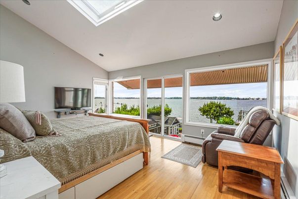Bedroom, Interior, Recessed Lighting, Water, Wood Texture Flooring