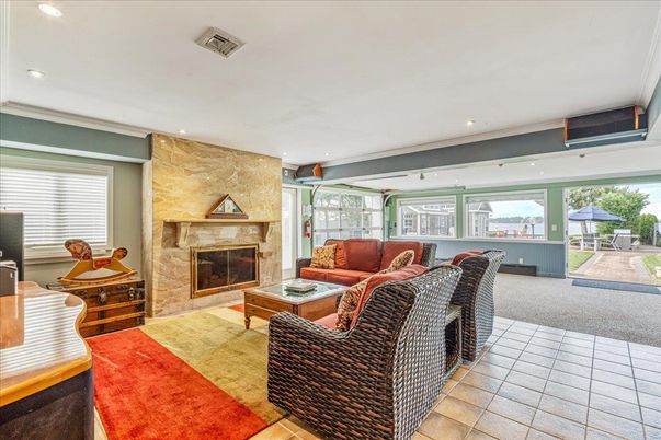Fireplace, Interior, Living room, Recessed Lighting