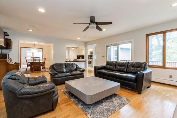 Dining room, Interior, Living room, Pendant Lights, Recessed Lighting, Wood Texture Flooring