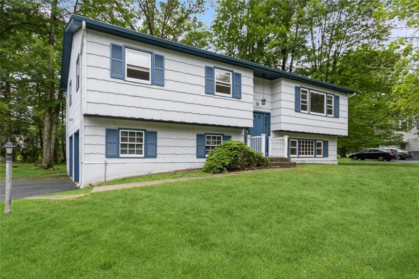Attached, Exterior, Facade, Raised Ranch