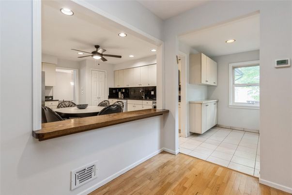 Dining room, Interior, Kitchen, Recessed Lighting, Wood Texture Flooring