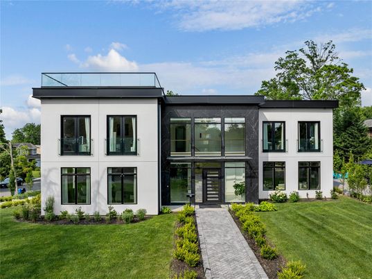 Backyard, Exterior, Facade, Modern