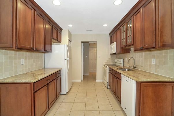 Interior, Kitchen, Recessed Lighting