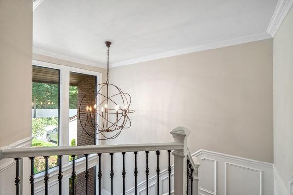 Chandelier, Interior