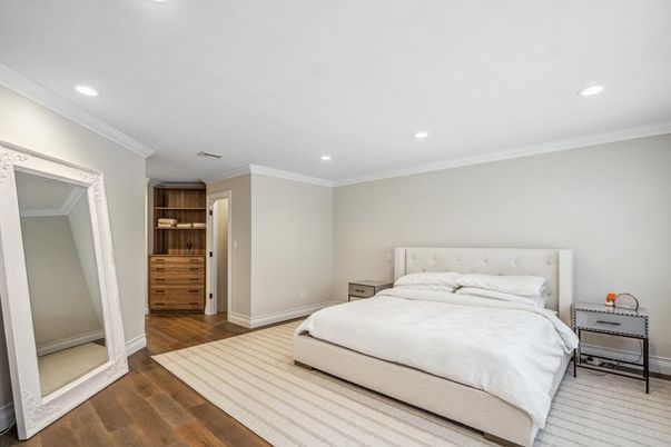 Bedroom, Interior, Recessed Lighting, Wood Texture Flooring