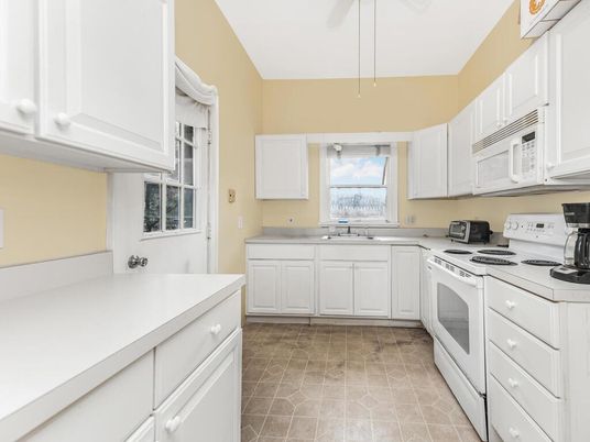 Interior, Kitchen, Pendant Lights