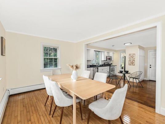 Dining room, Interior, Kitchen, Recessed Lighting, Wood Texture Flooring