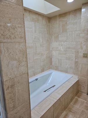 Bathroom, Interior, Recessed Lighting