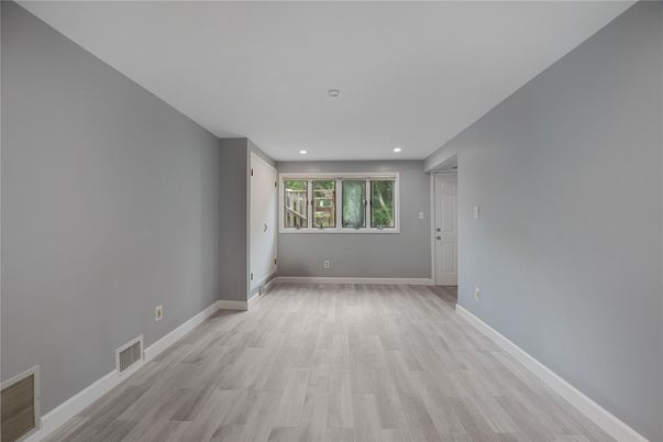 Empty room, Interior, Recessed Lighting, Wood Texture Flooring