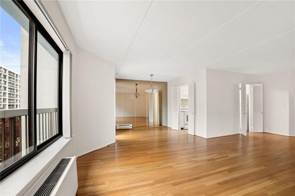 Empty room, Interior, Pendant Lights, Wood Texture Flooring