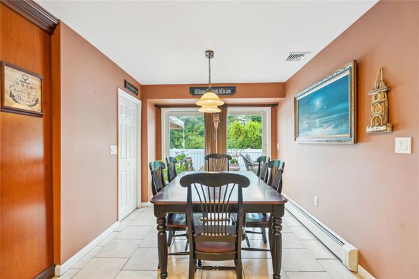 Dining room, Interior, Pendant Lights