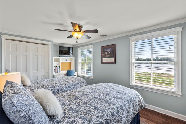 Bedroom, Interior, Water, Wood Texture Flooring