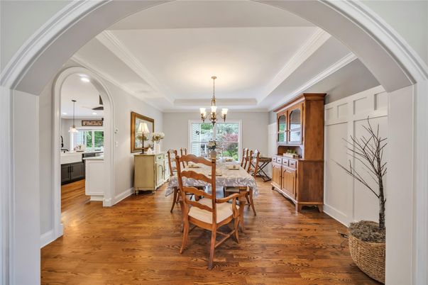 Chandelier, Dining room, Interior, Pendant Lights, Wood Texture Flooring