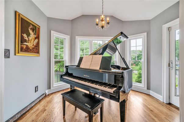 Chandelier, Interior, Piano, Wood Texture Flooring