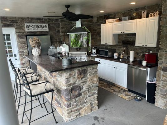 Interior, Kitchen, Recessed Lighting, Stone Walls