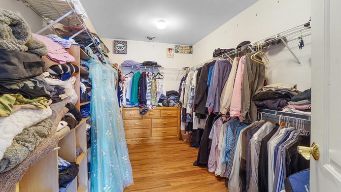 Interior, Walk-in Closets, Wood Texture Flooring