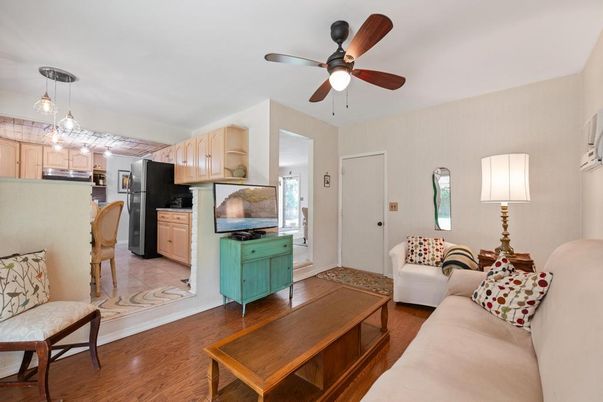 Interior, Kitchen, Living room, Pendant Lights, Wood Texture Flooring