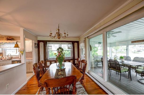 Chandelier, Dining room, Interior, Kitchen, Wood Texture Flooring