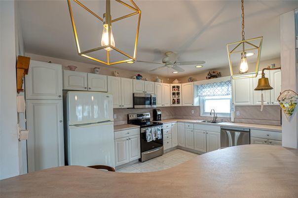 Interior, Kitchen, Pendant Lights, Recessed Lighting