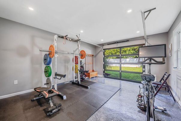Fitness Equipment, Interior, Recessed Lighting