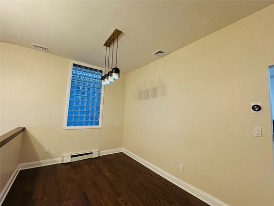 Empty room, Interior, Pendant Lights, Wood Texture Flooring