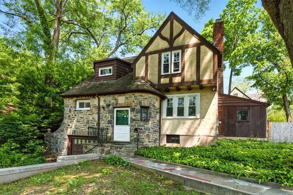 Exterior, Facade, Tudor Revival