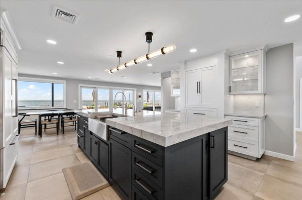 Dining room, Interior, Kitchen, Recessed Lighting, Water