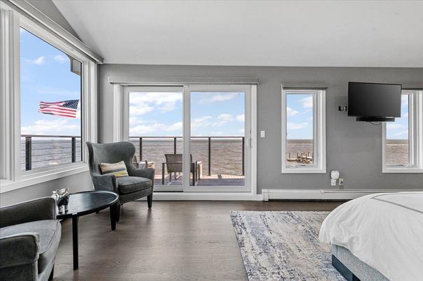 Bedroom, Interior, Water, Wood Texture Flooring