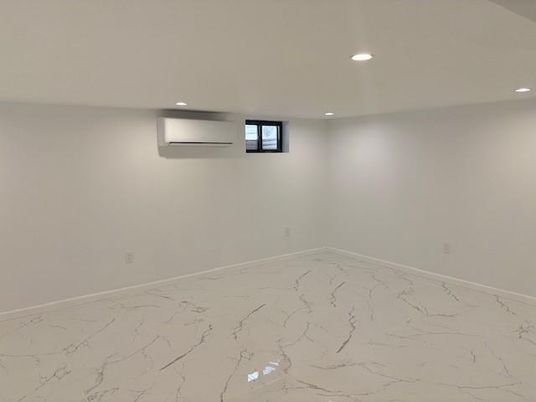 Empty room, Interior, Marble, Recessed Lighting