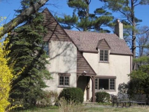 Backyard, Exterior, Facade, Tudor Revival