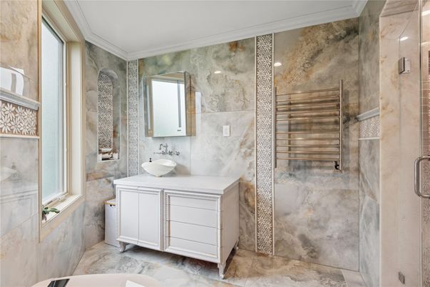 Bathroom, Interior, Recessed Lighting