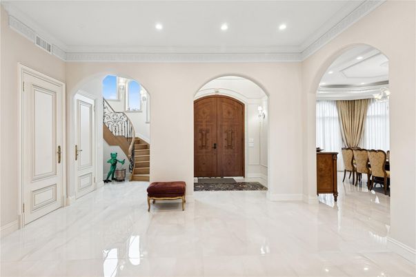 Dining room, Interior, Recessed Lighting