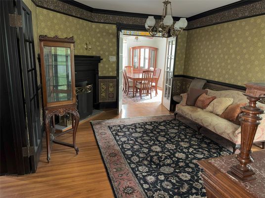 Chandelier, Dining room, Fireplace, Interior, Wood Texture Flooring