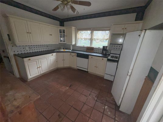 Interior, Kitchen