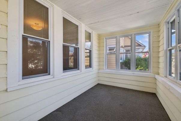 Empty room, Interior, Sun Room