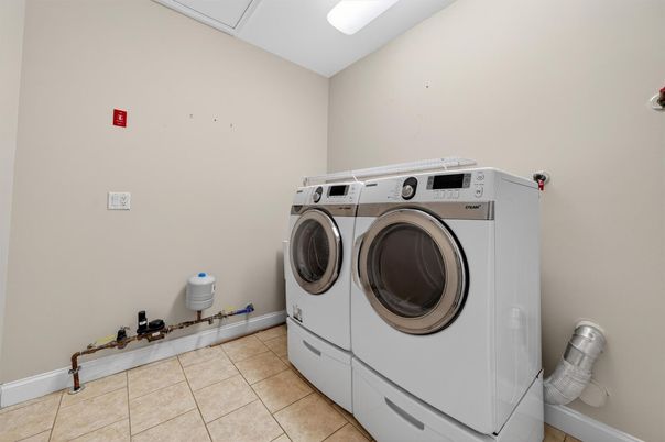 Interior, Washer