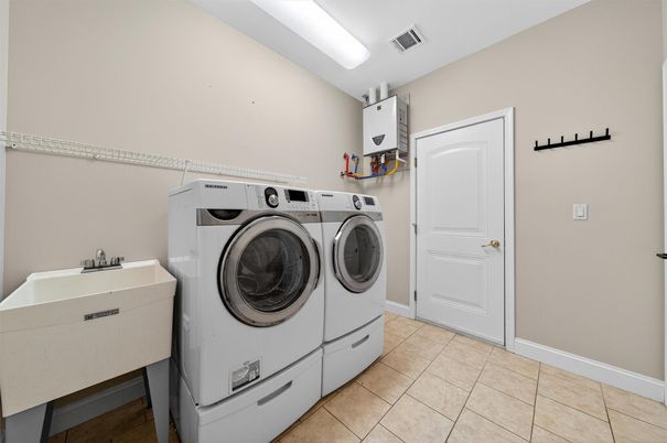 Interior, Washer
