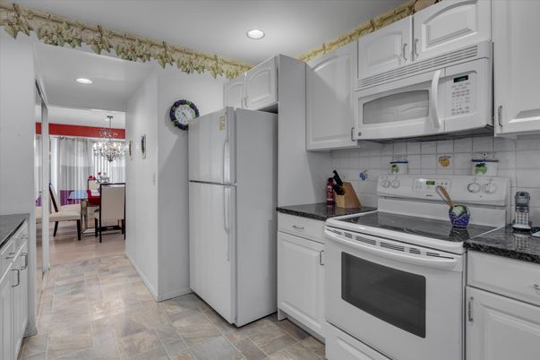 Chandelier, Dining room, Interior, Kitchen, Recessed Lighting