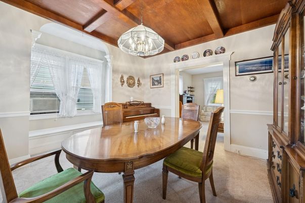 Dining room, Interior, Pendant Lights, Wooden Beams, Wooden Ceilings