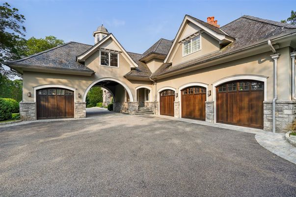 Attached, Exterior, Facade, Mediterranean